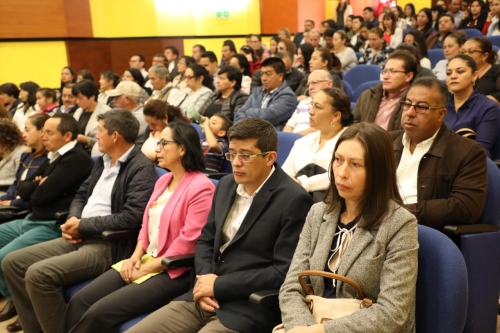Padres de los neotomasinos visitaron nuestras instalaciones
