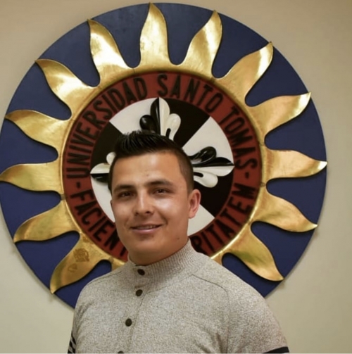 Henry Martínez, un Tomasino que inspira