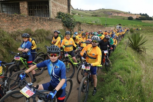Cerca de 200 personas aceptaron el llamado de la USTA Tunja a vivir, respirar y pedalear por su bienestar