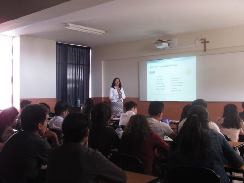 Nuestros Docentes Impactan en Contextos Internacionales