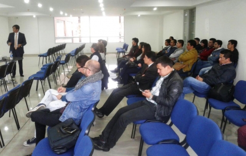 Ingenieros Electrónicos presentes en la conferencia “La Ética en la Ingeniería”