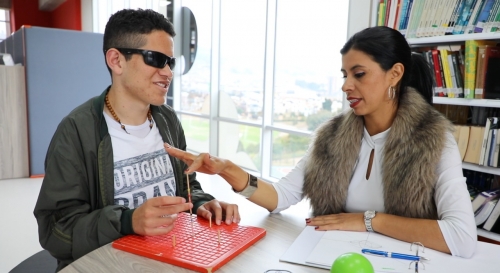 Dayrón Esteban, un Tomasino que inspira.