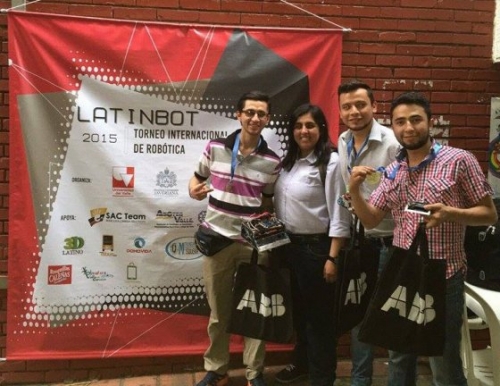 La Facultad de Ingeniería Electrónica participó en el LATINBOT 2015
