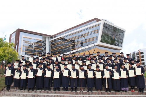 Felicitamos a los nuevos Egresados Tomasinos
